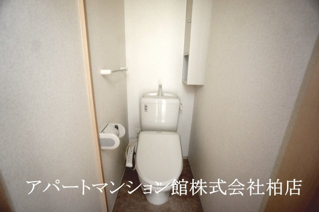 ラフィネのトイレ|※別号室参考写真です ※現況優先