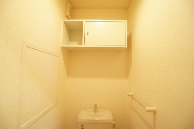 ブローテ・大井Ｂの収納|★トイレ上部収納