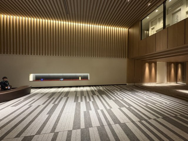ＨＡＲＵＭＩ　ＦＬＡＧ　ＳＥＡ　ＶＩＬＬＡＧＥ　Ａ棟のロビー