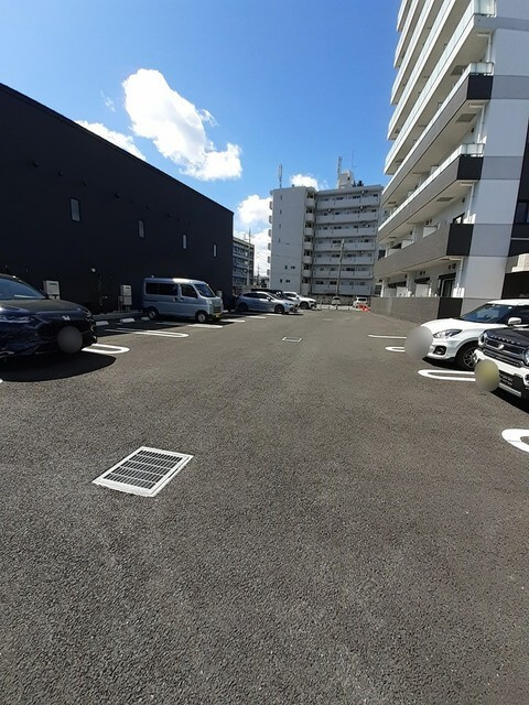 グランシャトル　高崎の駐車場