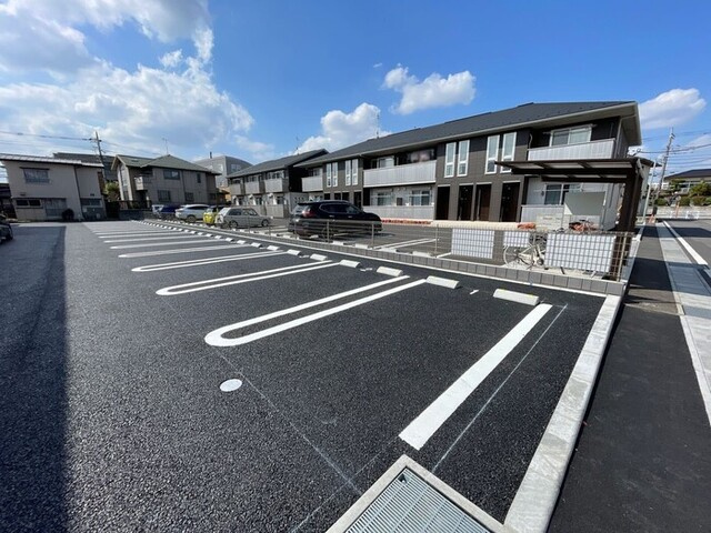 ブルーシェルの駐車場|駐車場