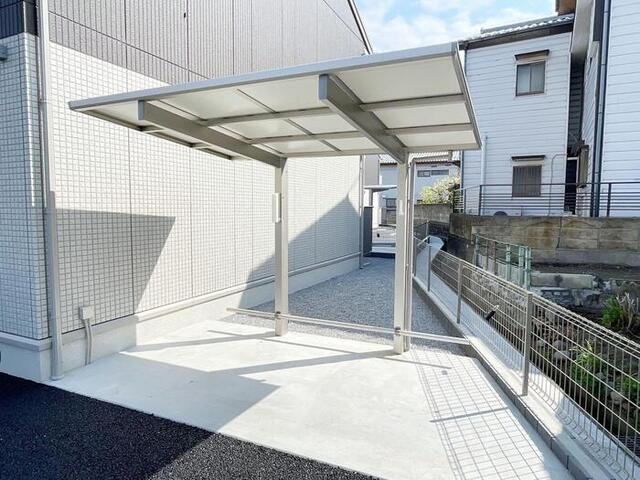 ブルーシェルのその他|駐輪場