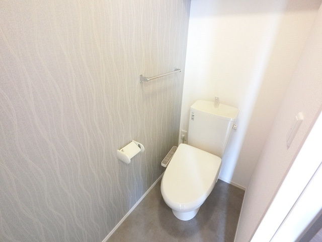 リコ・コリーナのトイレ|温水洗浄便座付きトイレです。
