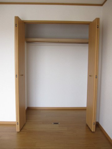 プレジオス　Ｂの収納