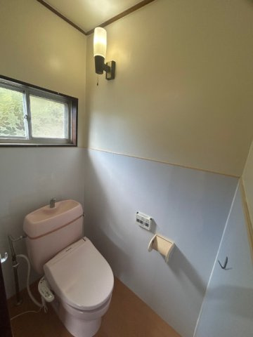 佐世保市赤崎町の一戸建てのトイレ