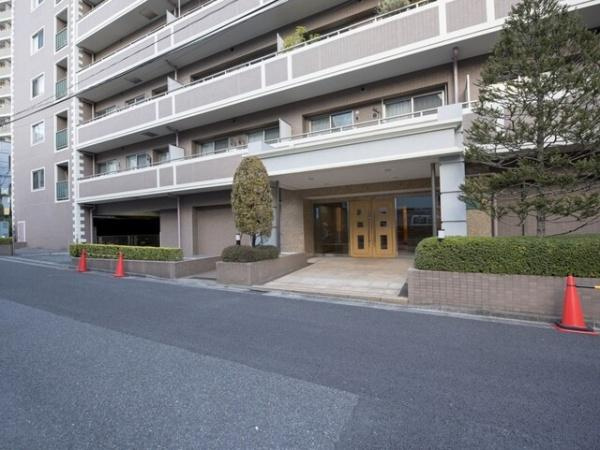 【エントランス】