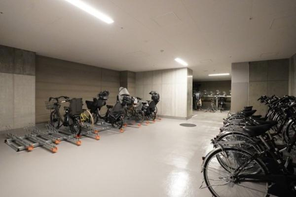 【駐車場】