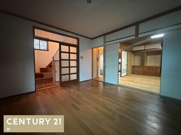 湯浅町湯浅　中古戸建の洋室