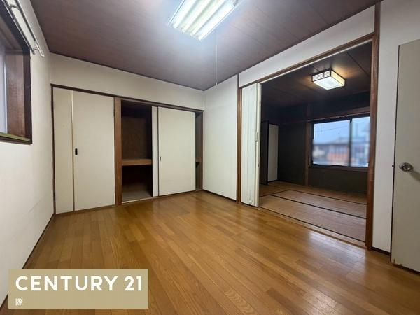 湯浅町湯浅　中古戸建の洋室