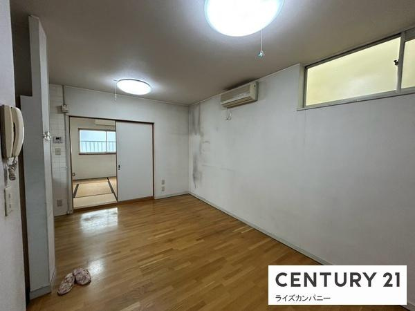 【居間・リビング】 | 堺市西区鳳西町2丁　店舗付住宅