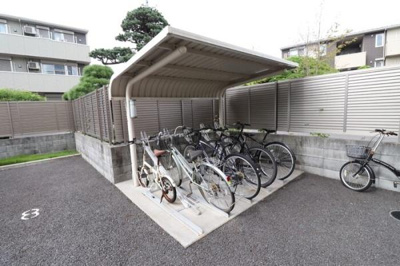 【その他共用部分】 | ベルレージュ | 自転車置場