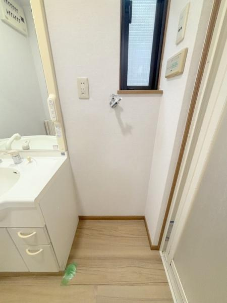 三軒家西1丁目戸建ての洗面所