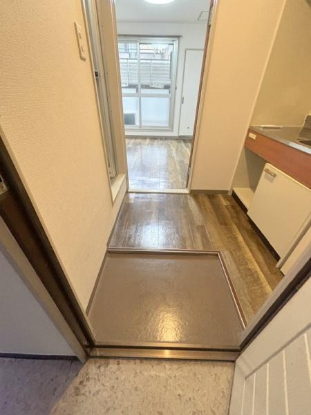 エスタイル天保山の玄関