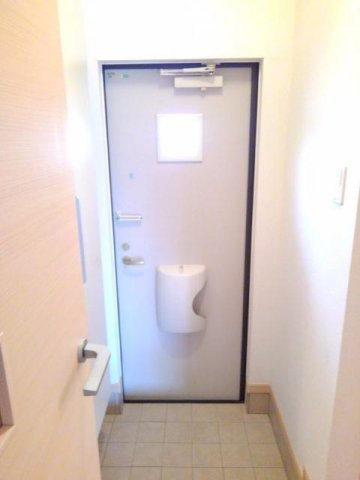 サンライズ向江の玄関