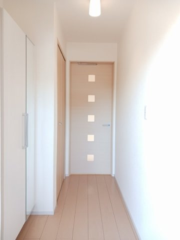 ブリーズＤの玄関