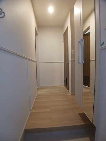 ヒカルサ新潟関屋の玄関