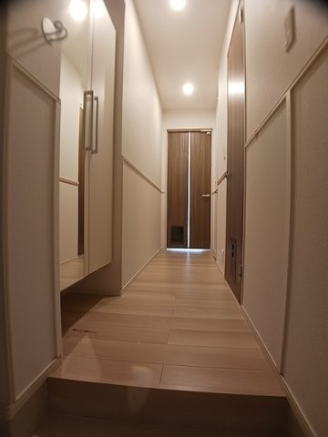 ヒカルサ新潟関屋の玄関
