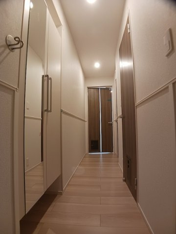 ヒカルサ新潟関屋の玄関