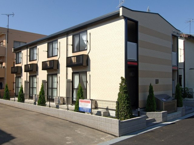 レオパレスグリーンピアの外観