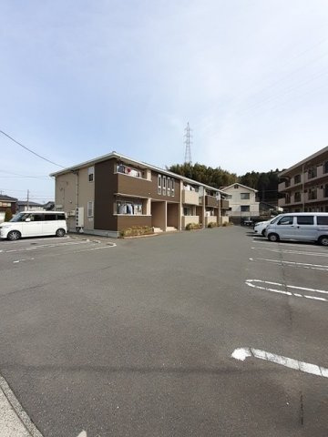 メルヴィユの駐車場
