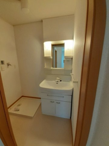 ラフレシールⅢの洗面所