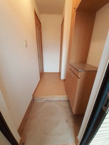 ラフレシールⅢの玄関