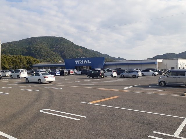 プルミエールの周辺|トライアル諫早店まで2220m