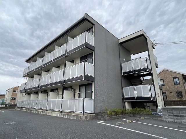 レオパレスフリージアの外観