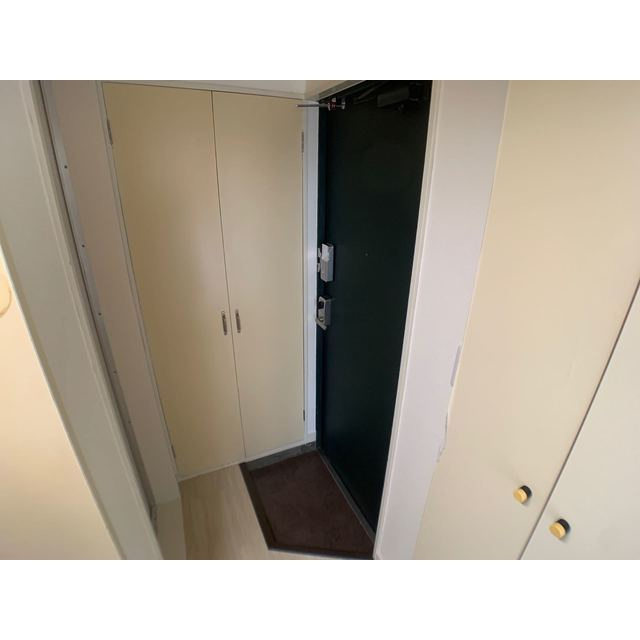 リーブル柏の玄関