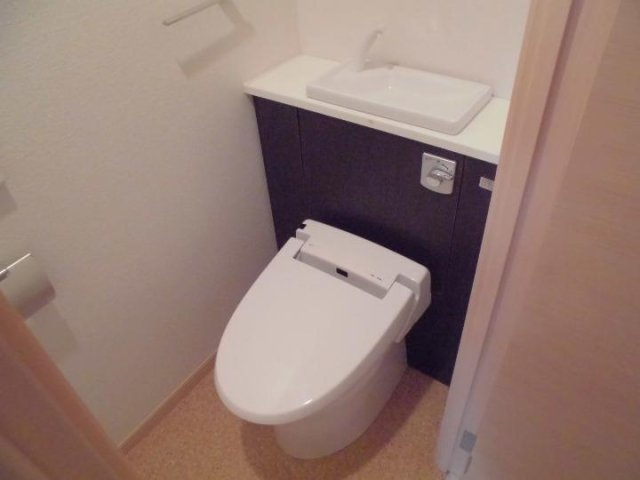 ニコルのトイレ