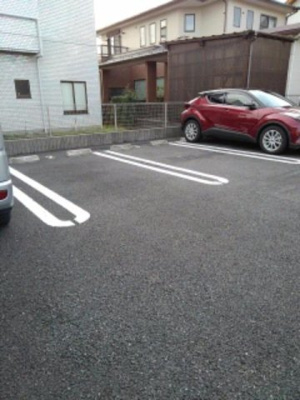 【駐車場】 | メゾン　エトワール