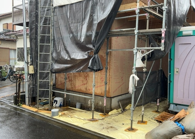 【内装】 | 建物建築の外壁の主流となっているサイディング仕様は、板を外壁に貼り合わせる施工方法です。金属系・木質系・窯業系があり、断熱性や耐用性などが異なります。外壁の色やデザインなど詳細は現地でご確認ください。