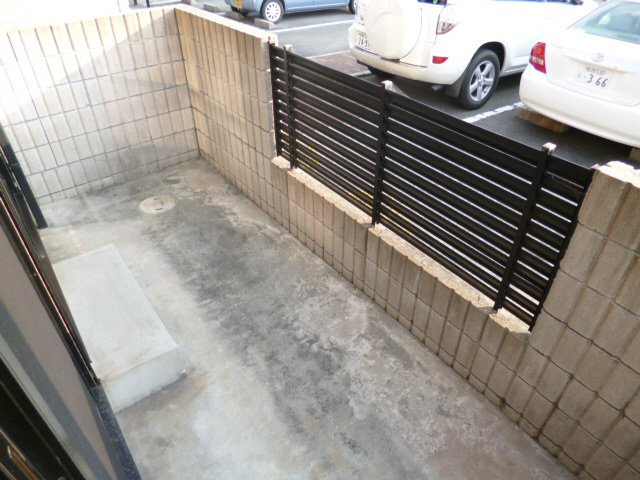 サニーハイツ高町のバルコニー