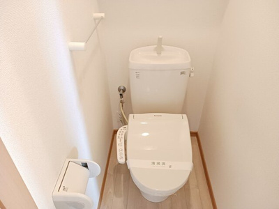 【トイレ】 | サンライズスクエアＣ | シンプルで使いやすいトイレです