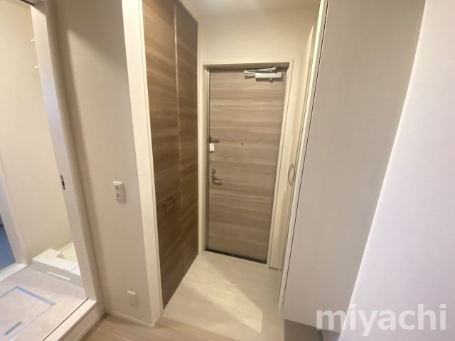 セレーノ南田宮の玄関