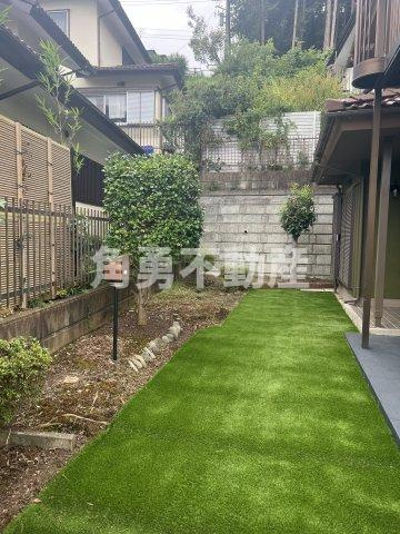 厚木市毛利台1丁目　中古一戸建ての庭|庭