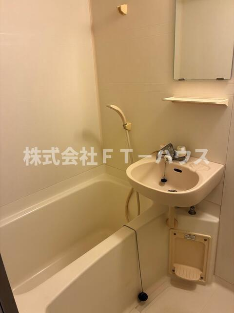 Ｕ－ＨＯＵＳＥ船橋本町の浴室