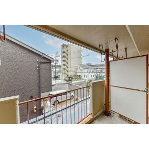 八和ビルのバルコニー