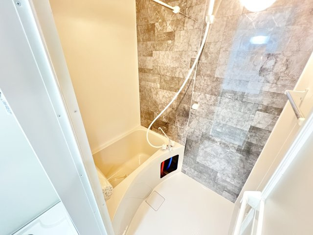 Fortitudo四街道の浴室|※別部屋参考写真