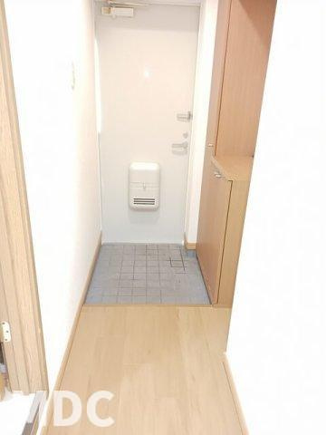 ビレッジあいＢの玄関