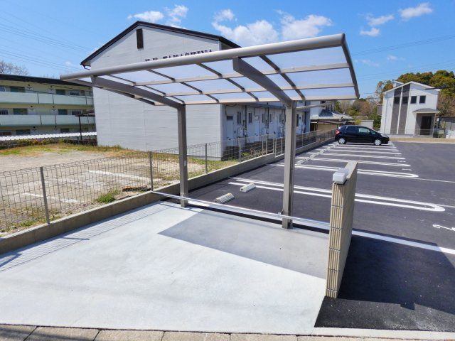 サンシャイン朝日ヶ丘の駐車場