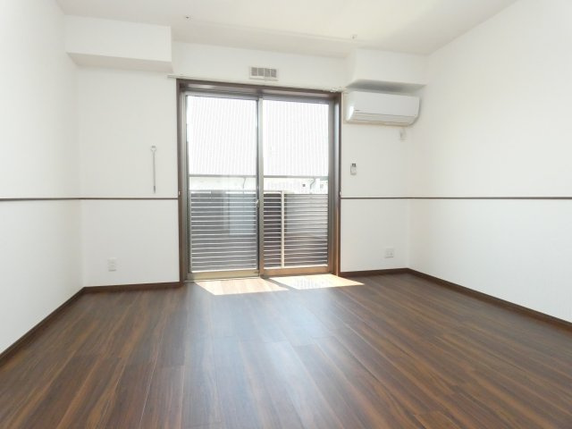 サンシャイン朝日ヶ丘の洋室