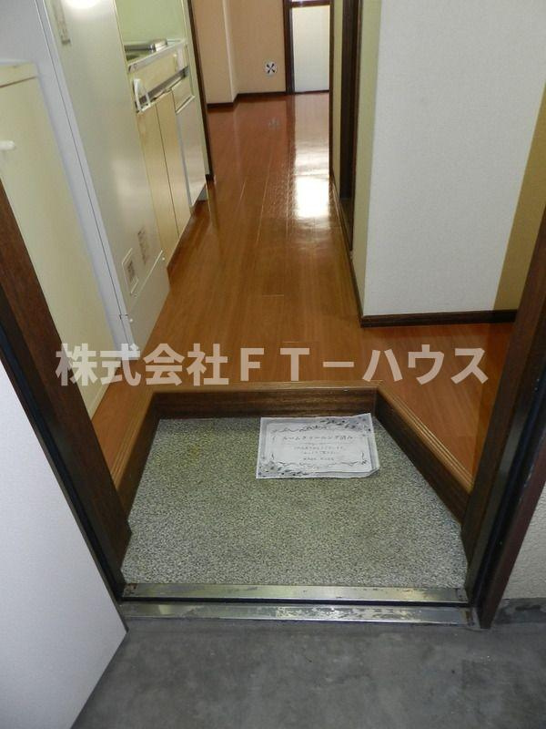 ドエル西船の玄関