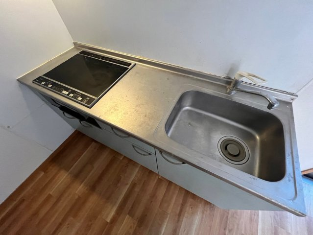 水田地所貸家のキッチン