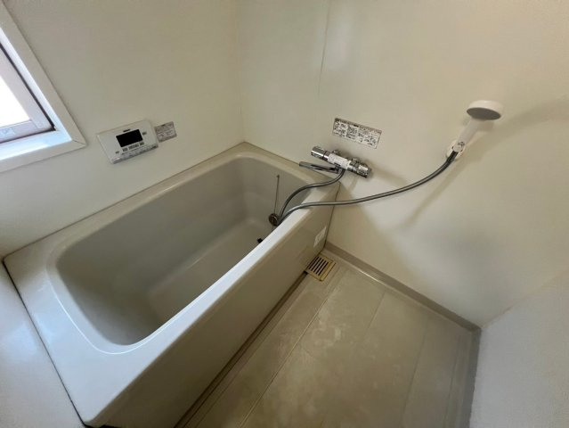 水田地所貸家の浴室