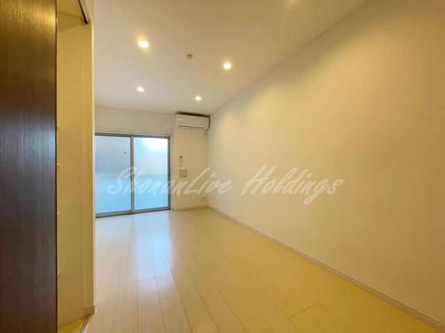 藤沢市本町１丁目のアパートの居間・リビング