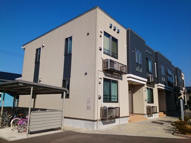 アドバンセルの外観