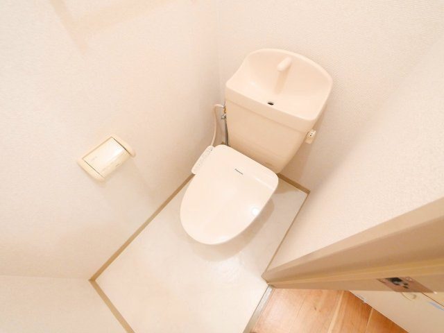 コンフォール奈良南のトイレ|落ち着いたトイレです