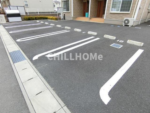 ブリーズⅡ・Ａの駐車場|当社、チルホームのHPもご覧ください(^^)/物件情報多数♪