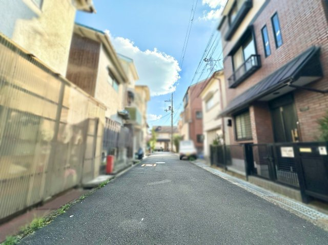 【前面道路含む現地写真】の画像